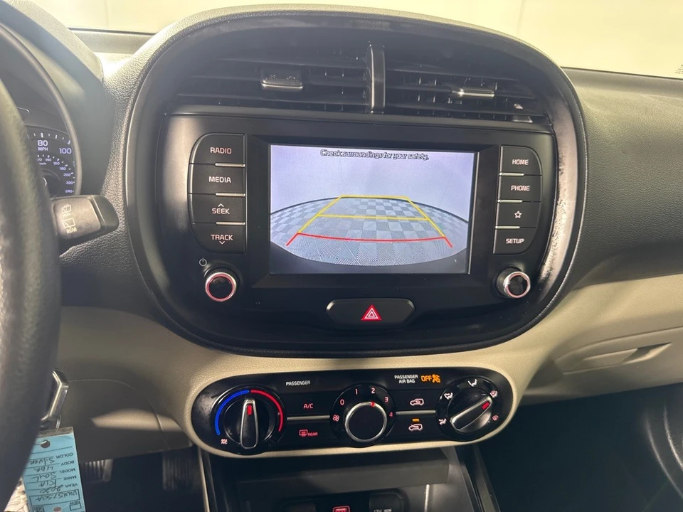 2020 Kia Soul - Image 18 of 21
