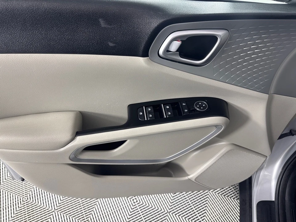 2020 Kia Soul - Image 12 of 12