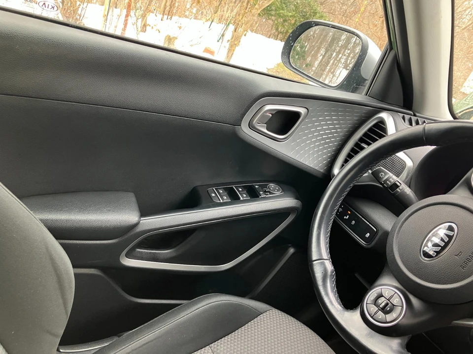 2020 Kia Soul - Image 12 of 19
