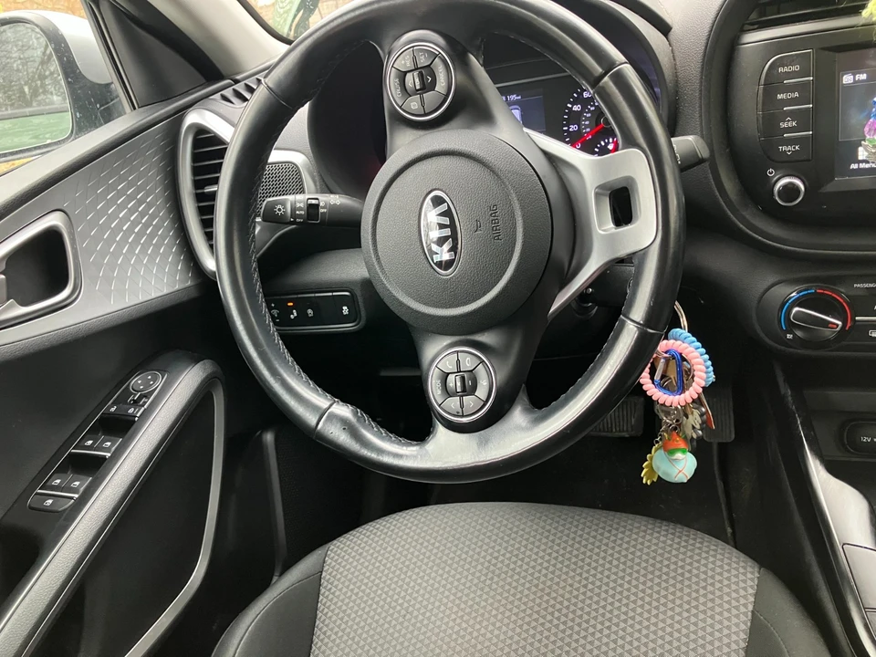 2020 Kia Soul - Image 10 of 19