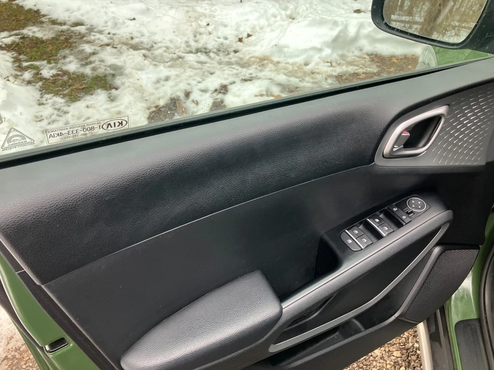 2020 Kia Soul - Image 13 of 19