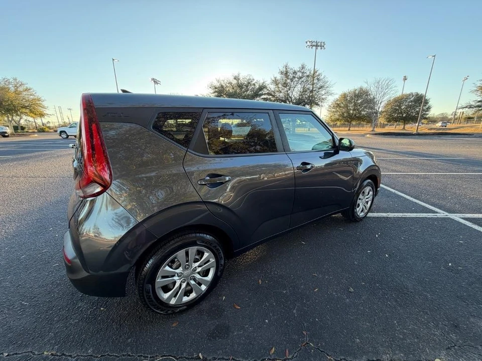 2020 Kia Soul - Image 20 of 21