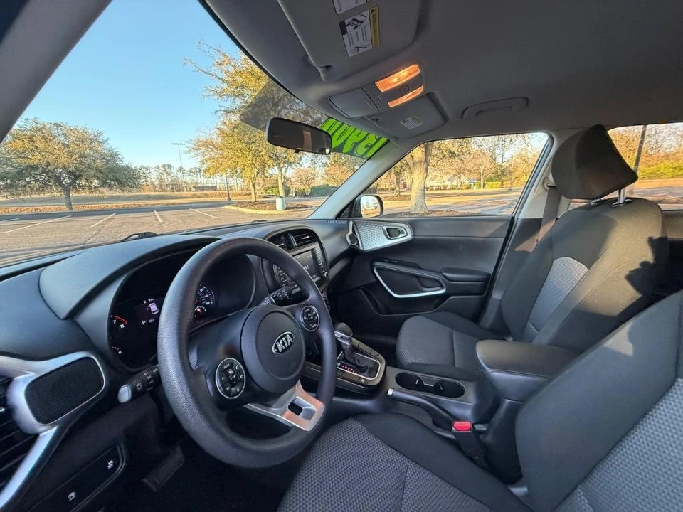 2020 Kia Soul - Image 5 of 21