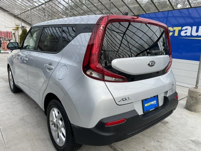 2020 Kia Soul - Image 14 of 21