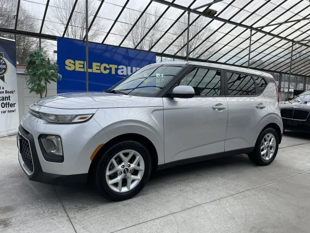 2020 Kia Soul - Image 9 of 21