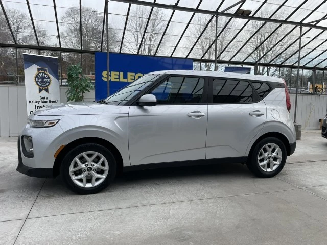 2020 Kia Soul - Image 10 of 21