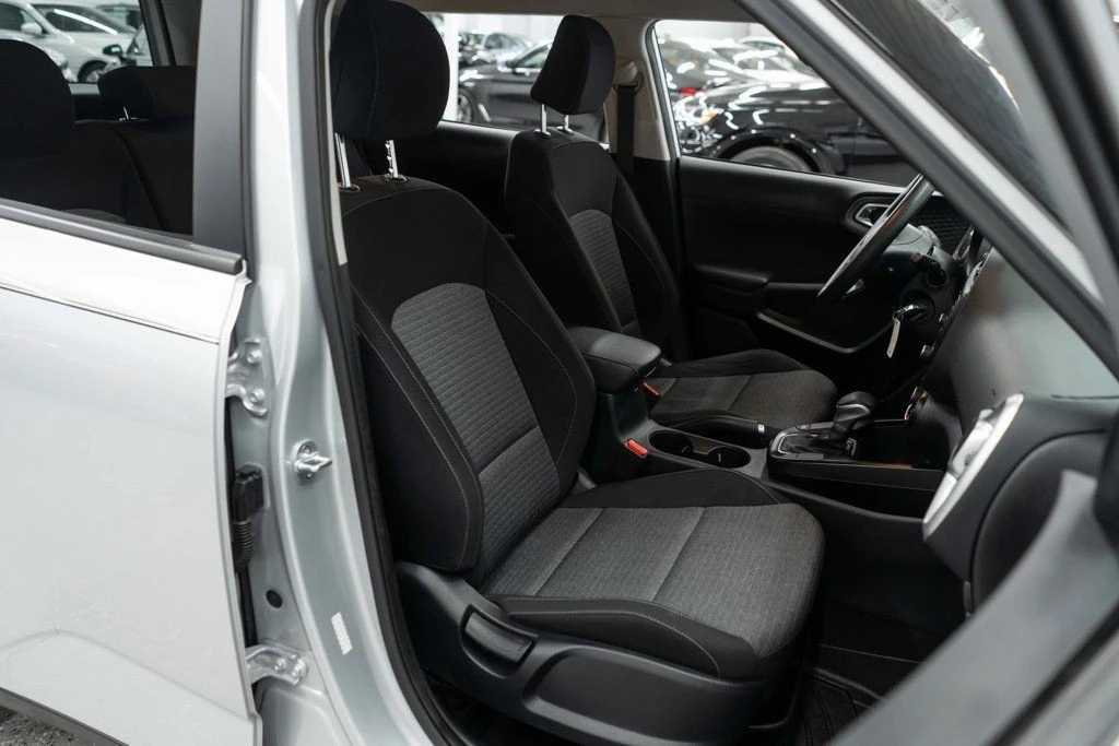 2020 Kia Soul - Image 10 of 12
