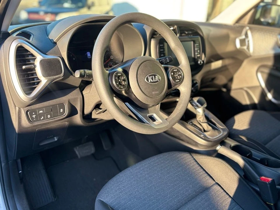 2020 Kia Soul - Image 10 of 21