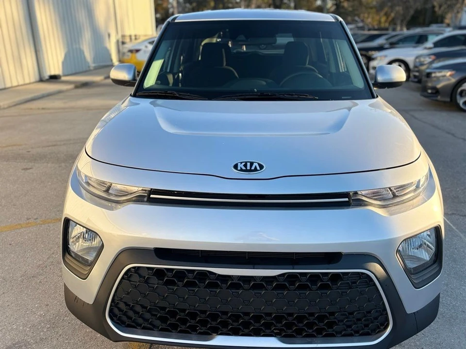 2020 Kia Soul - Image 8 of 21