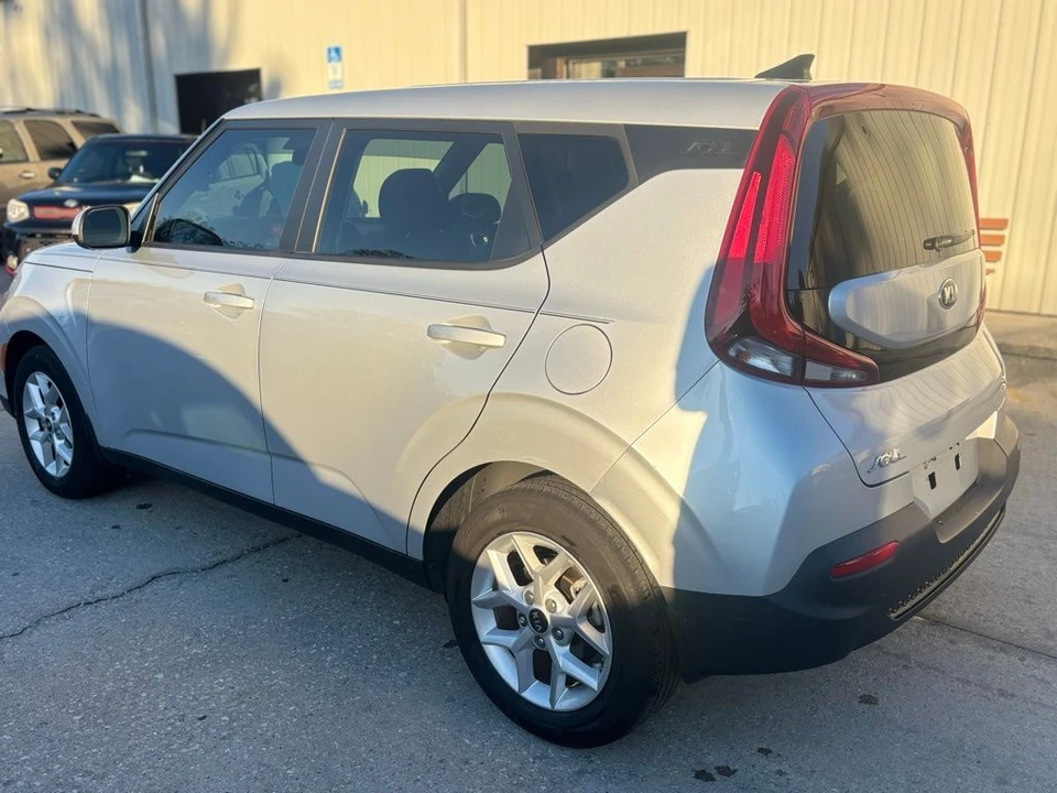 2020 Kia Soul - Image 3 of 21