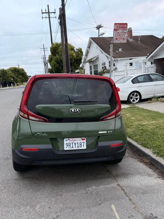 2020 Kia Soul - Image 4 of 9