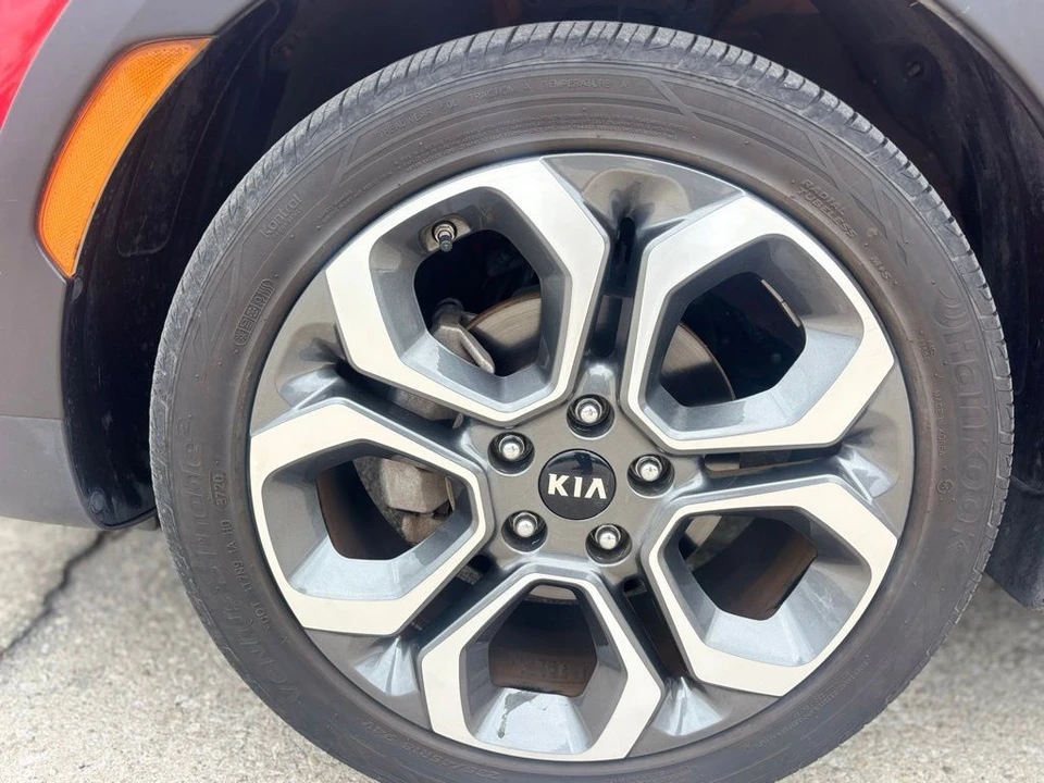 2020 Kia Soul - Image 12 of 21