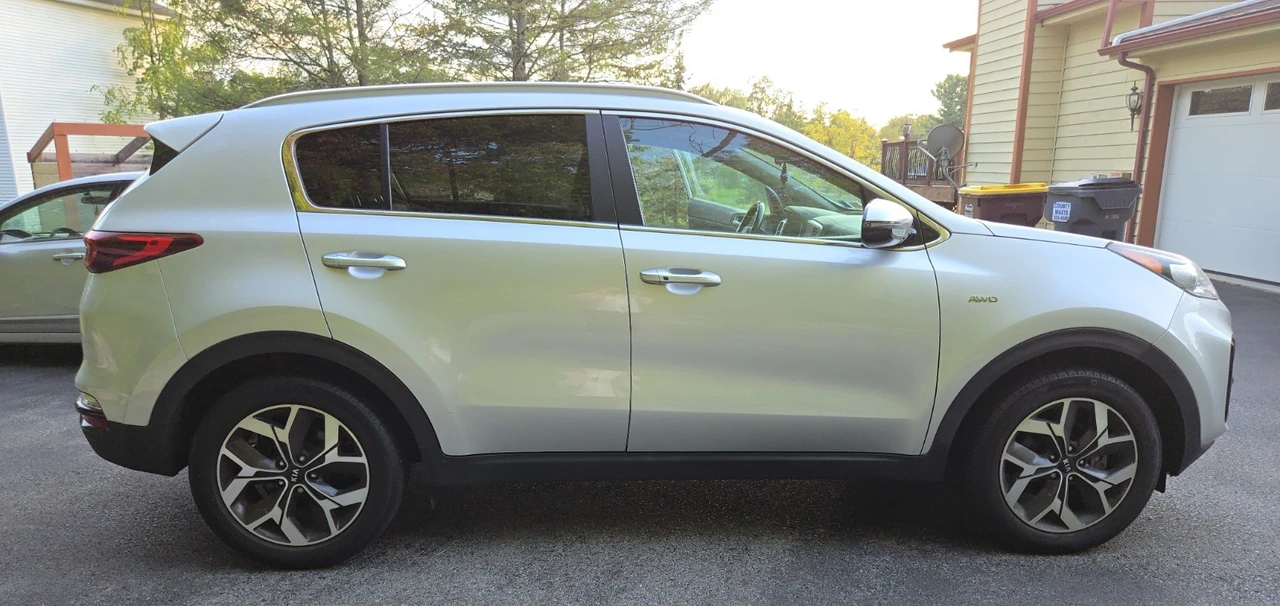 2020 Kia Sportage - Image 3 of 12