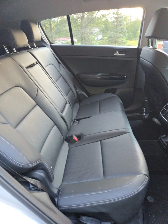 2020 Kia Sportage - Image 10 of 12