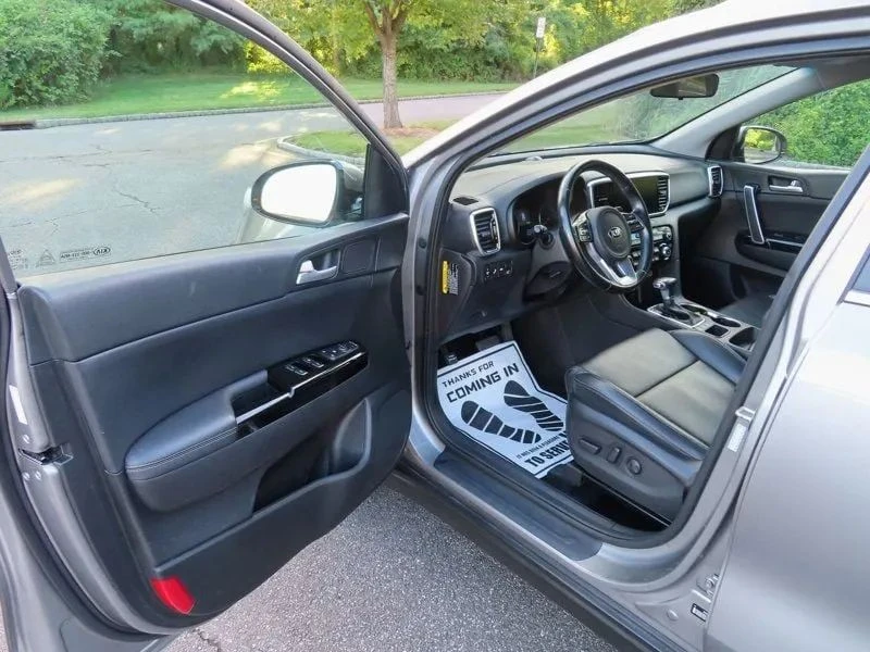 2020 Kia Sportage - Image 5 of 12