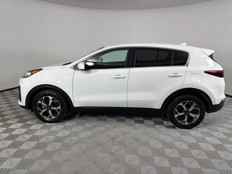 2020 Kia Sportage - Image 8 of 12