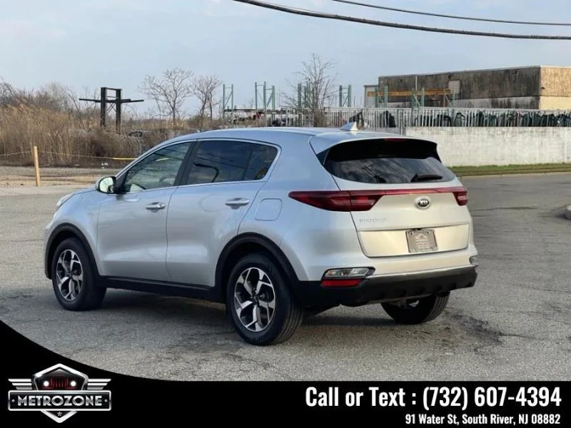 2020 Kia Sportage - Image 6 of 12