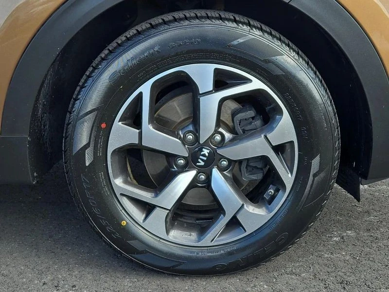 2020 Kia Sportage - Image 8 of 12