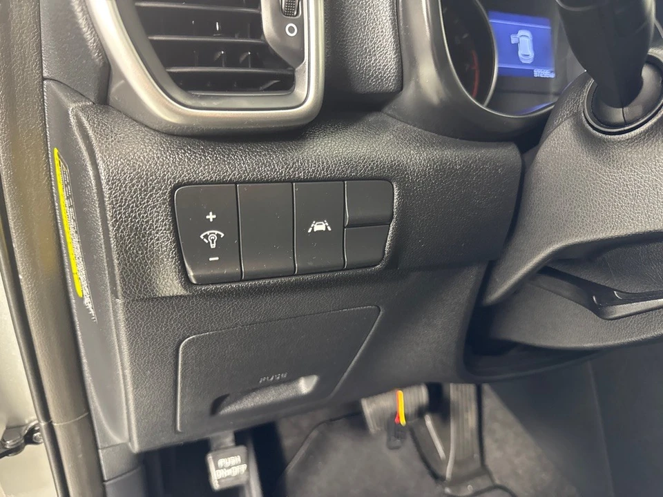 2020 Kia Sportage - Image 16 of 21