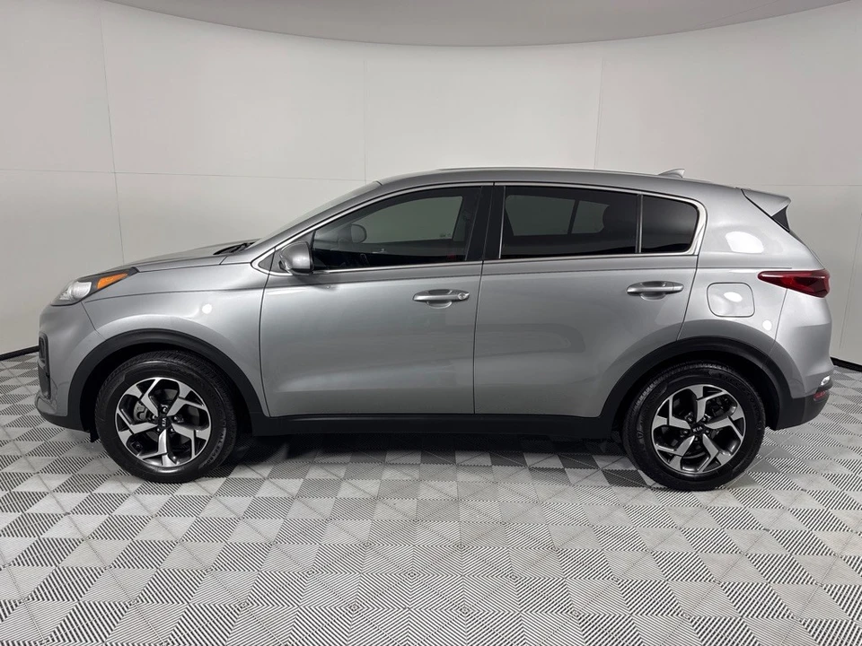 2020 Kia Sportage - Image 9 of 21