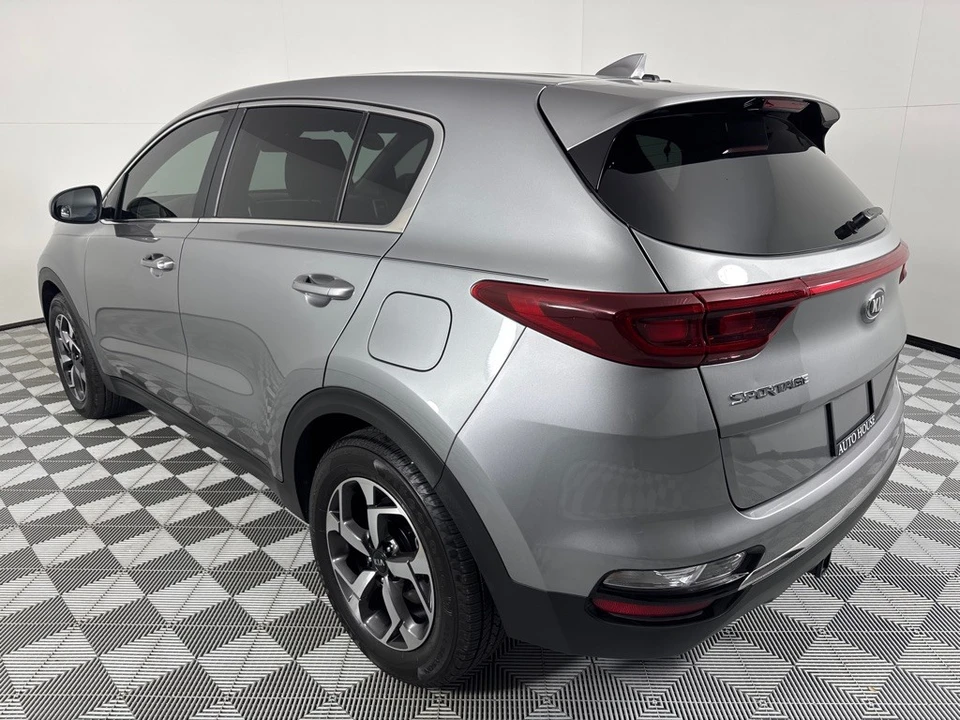 2020 Kia Sportage - Image 8 of 21
