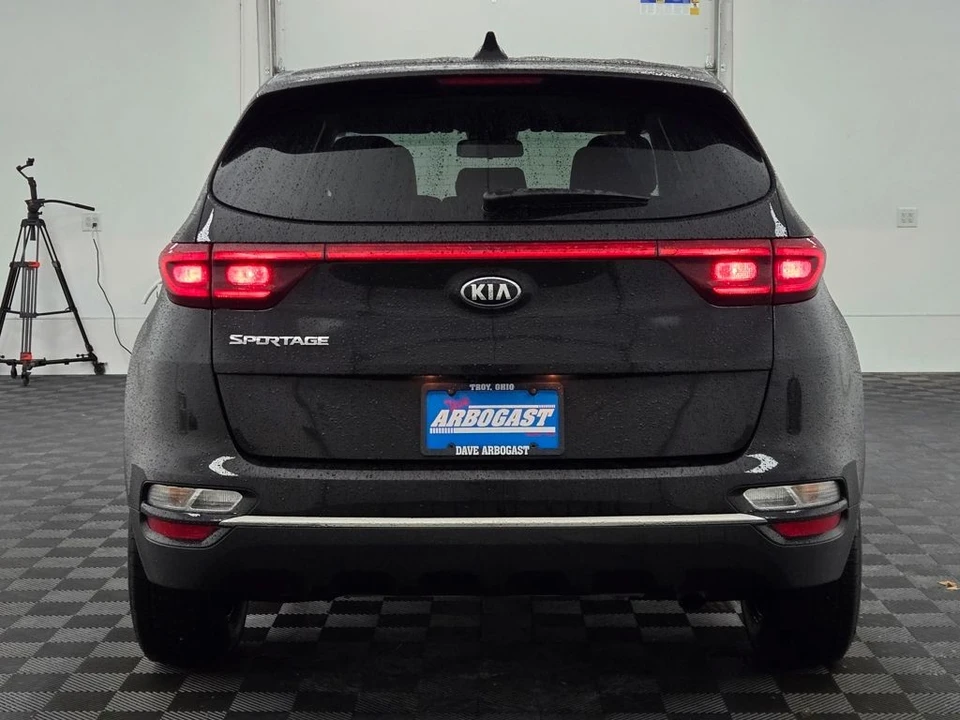 2020 Kia Sportage - Image 8 of 12