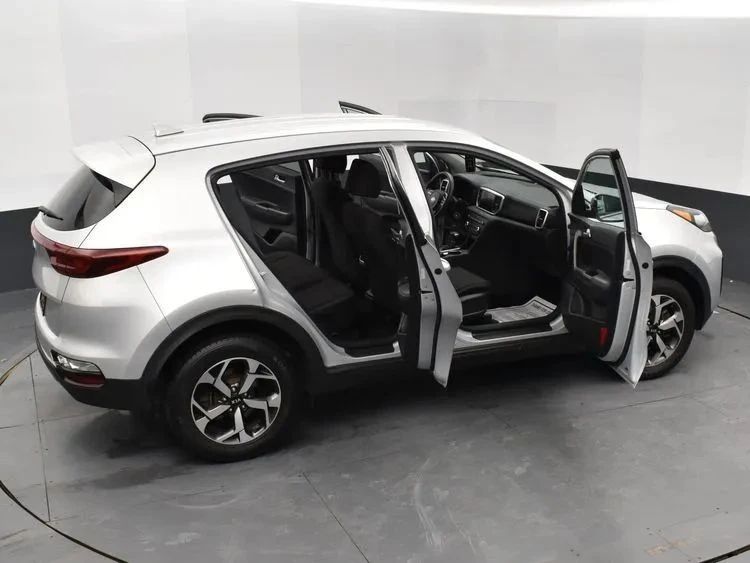 2020 Kia Sportage - Image 6 of 12