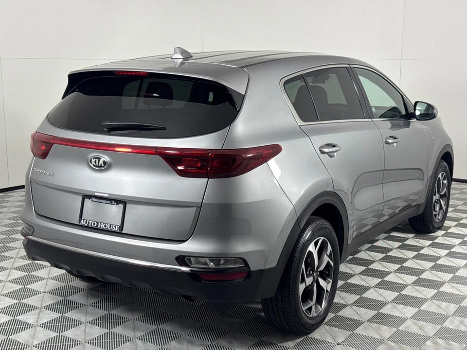 2020 Kia Sportage - Image 5 of 12