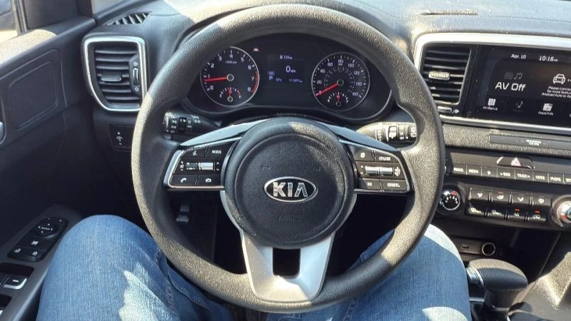 2020 Kia Sportage - Image 10 of 12