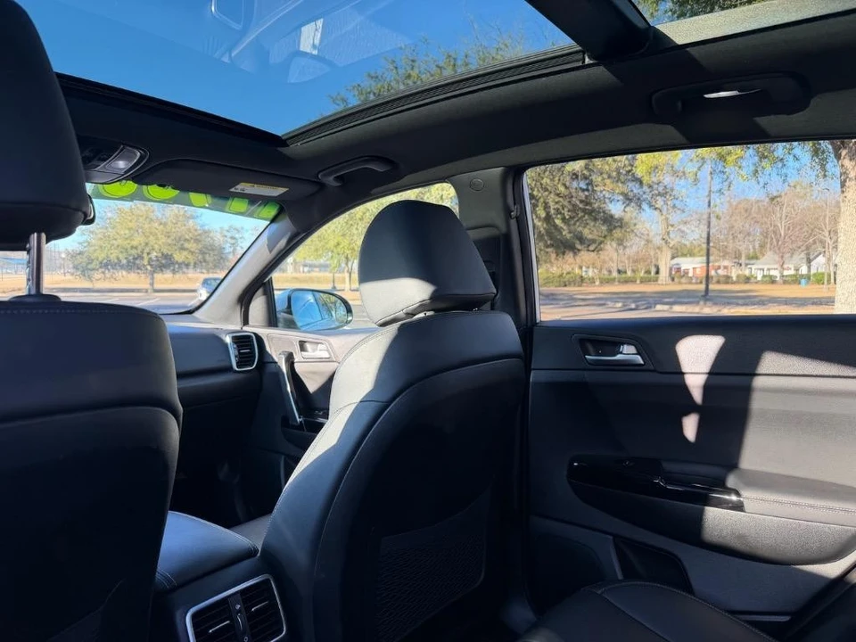 2020 Kia Sportage - Image 17 of 21