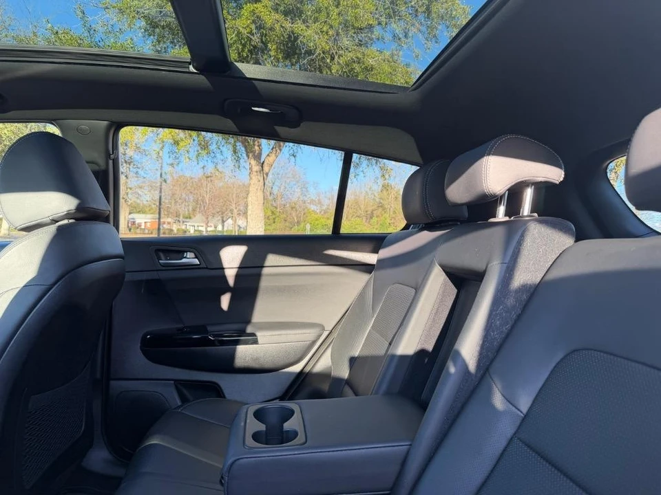 2020 Kia Sportage - Image 16 of 21