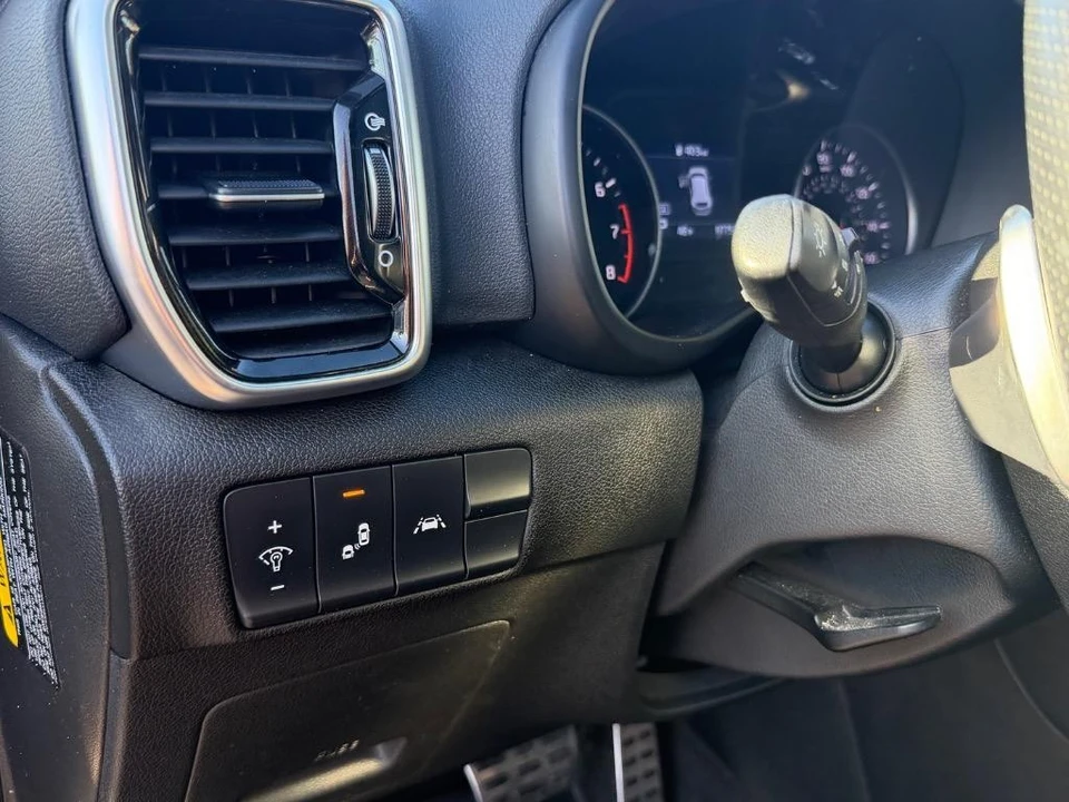 2020 Kia Sportage - Image 4 of 21