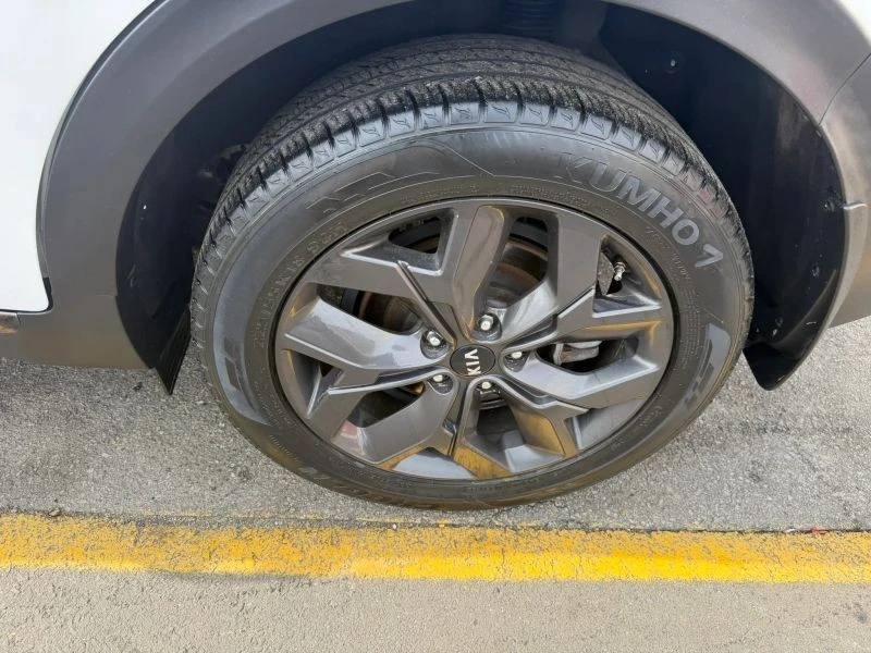 2020 Kia Sportage - Image 9 of 12