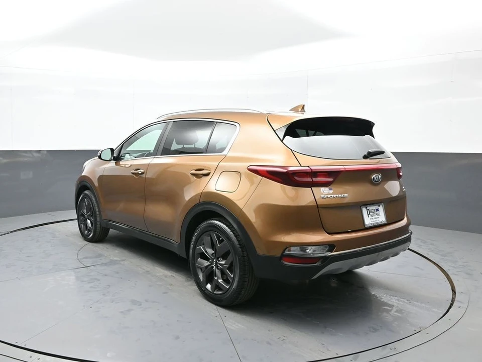 2020 Kia Sportage - Image 8 of 21