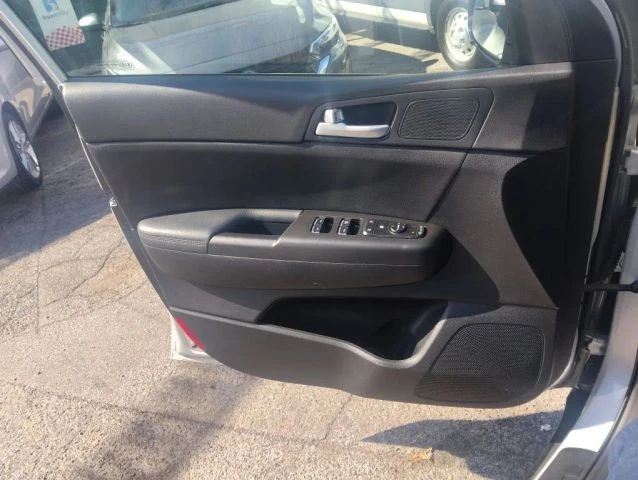 2020 Kia Sportage - Image 18 of 21