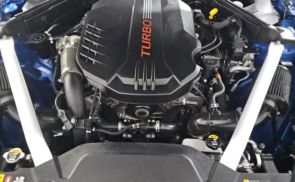 2020 Kia Stinger - Image 15 of 20