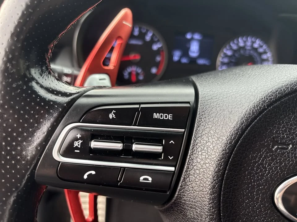 2020 Kia Stinger - Image 14 of 20