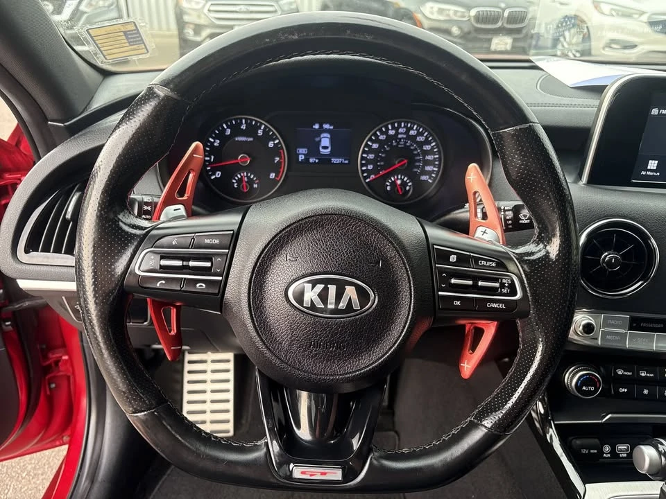 2020 Kia Stinger - Image 13 of 20