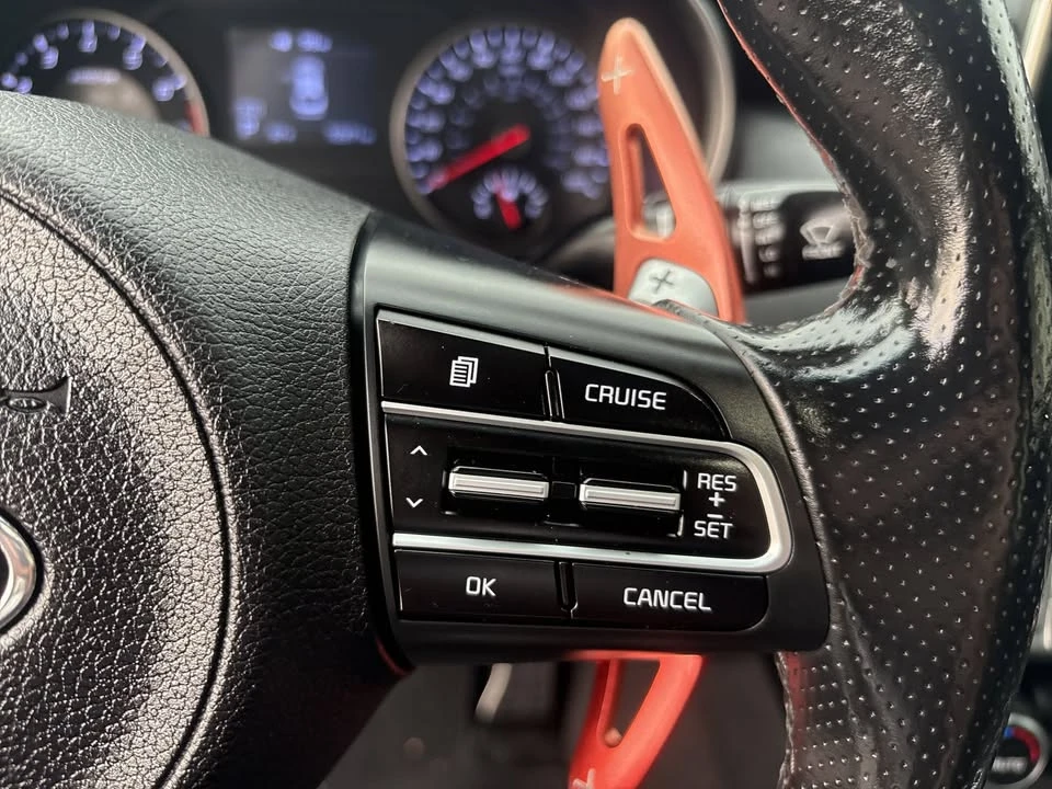 2020 Kia Stinger - Image 15 of 20