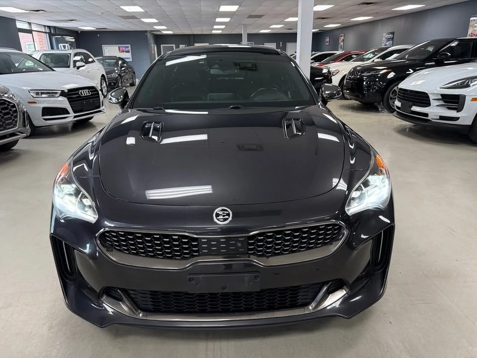 2020 Kia Stinger - Image 9 of 20