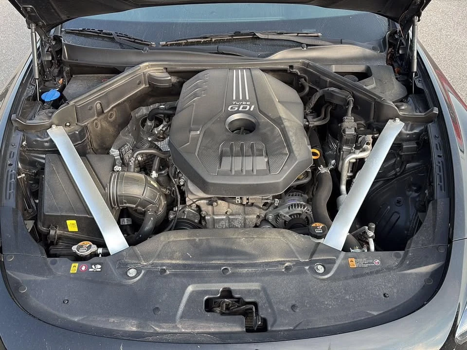 2020 Kia Stinger - Image 14 of 15