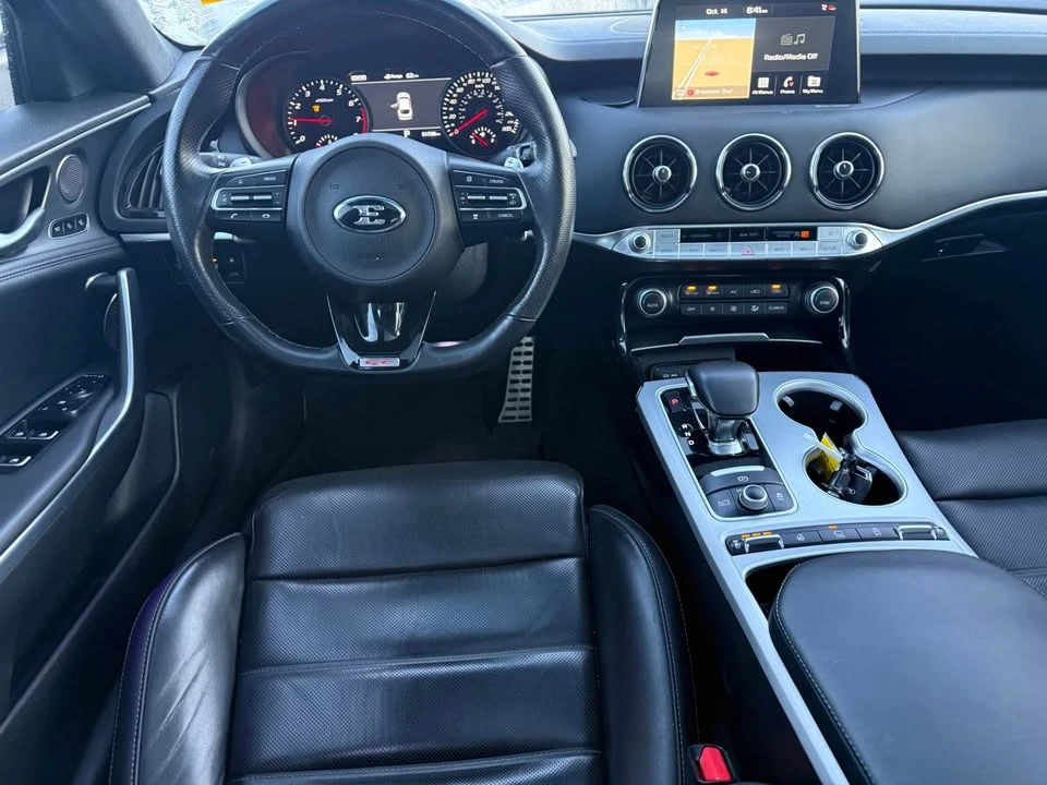 2020 Kia Stinger - Image 11 of 18