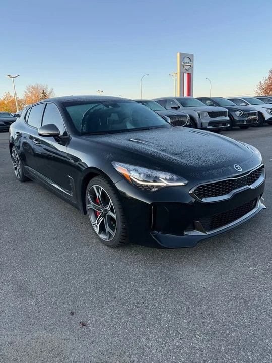 2020 Kia Stinger - Image 2 of 18