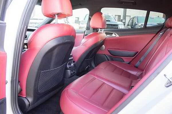 2020 Kia Stinger - Image 12 of 13