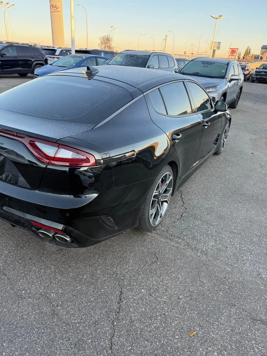 2020 Kia Stinger - Image 3 of 18