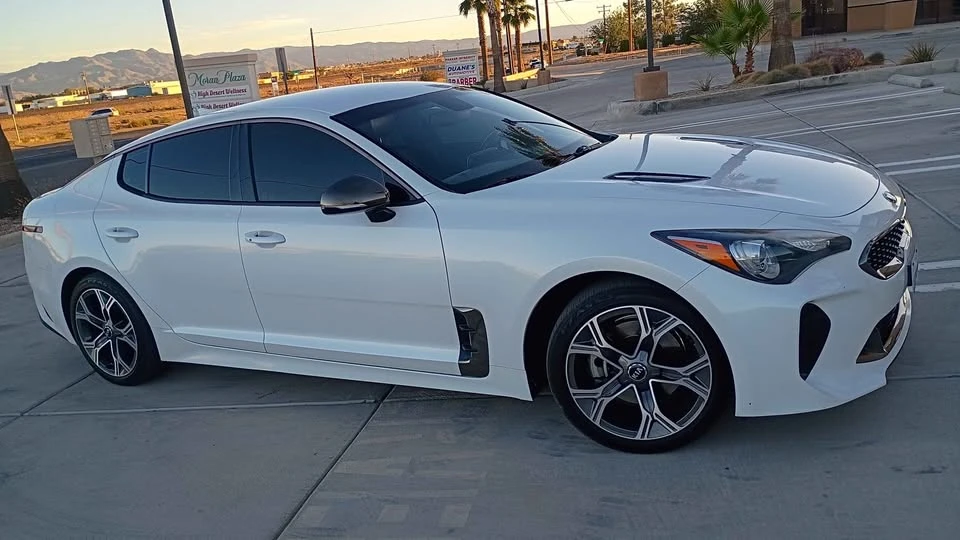2020 Kia Stinger - Image 3 of 6