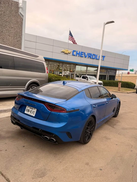 2020 Kia Stinger - Image 4 of 8
