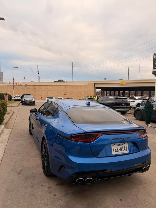 2020 Kia Stinger - Image 3 of 8