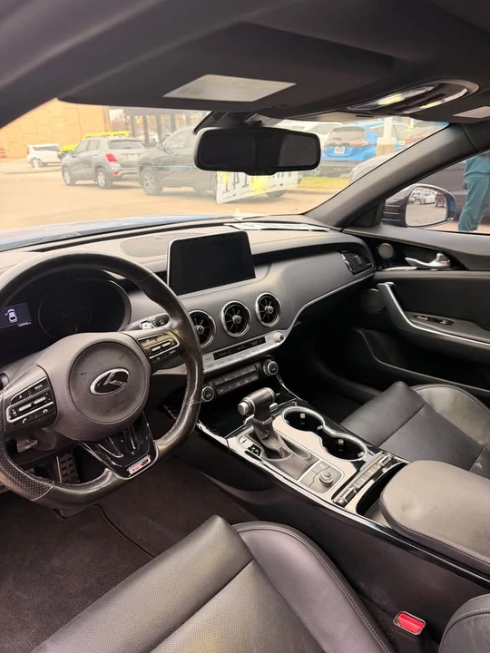 2020 Kia Stinger - Image 5 of 8