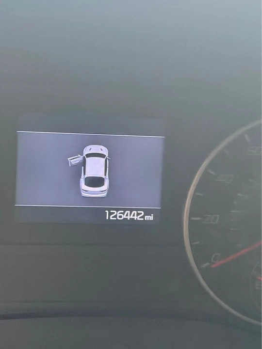 2020 Kia Stinger - Image 6 of 8